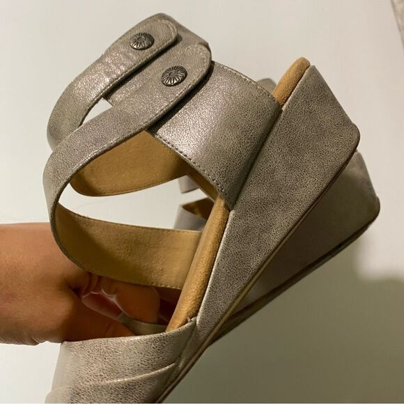 Rockport Comfort Women's Metallic Low Wedge Strappy adjustable Sandals 9 - Picture 6 of 14